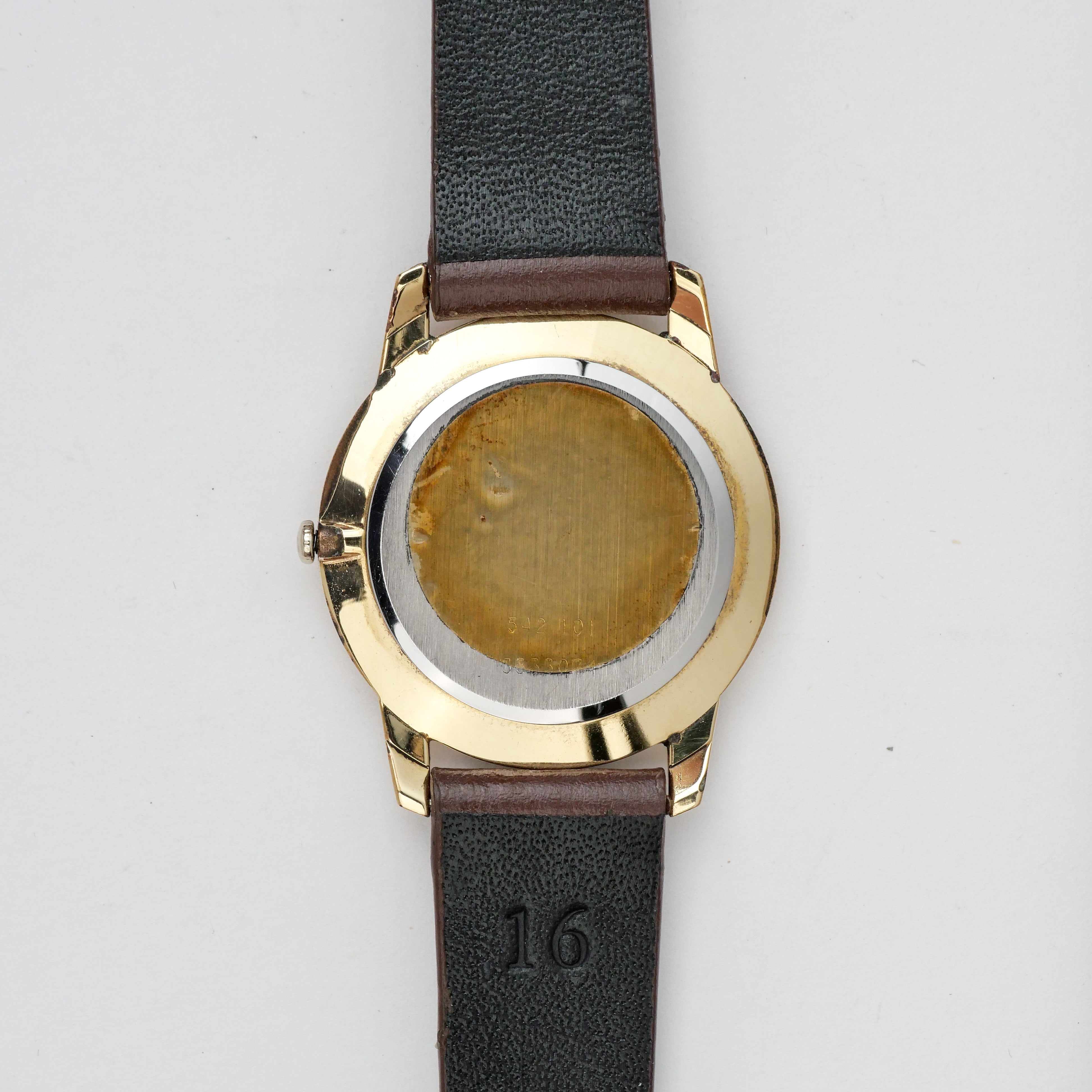 UNIVERSAL GENÈVE REF. 542101 – Zeit Vintage Watch