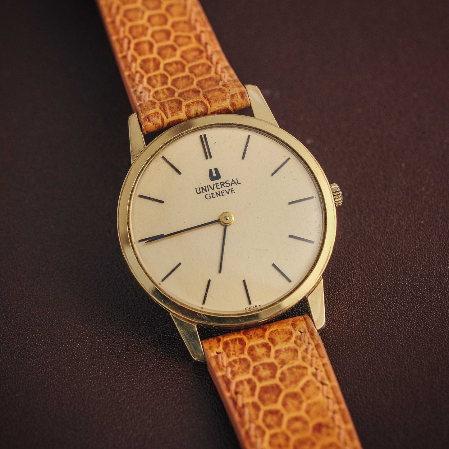 UNIVERSAL GENÈVE REF. 542101