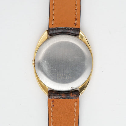 UNIVERSAL GENÈVE GILT SHADOW AUTOMATIC REF. 566101