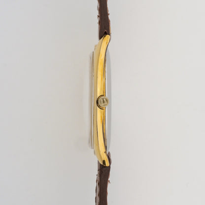 UNIVERSAL GENÈVE GILT SHADOW AUTOMATIC REF. 566101