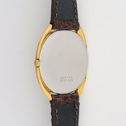 UNIVERSAL GENÈVE GILT SHADOW AUTOMATIC REF. 566101