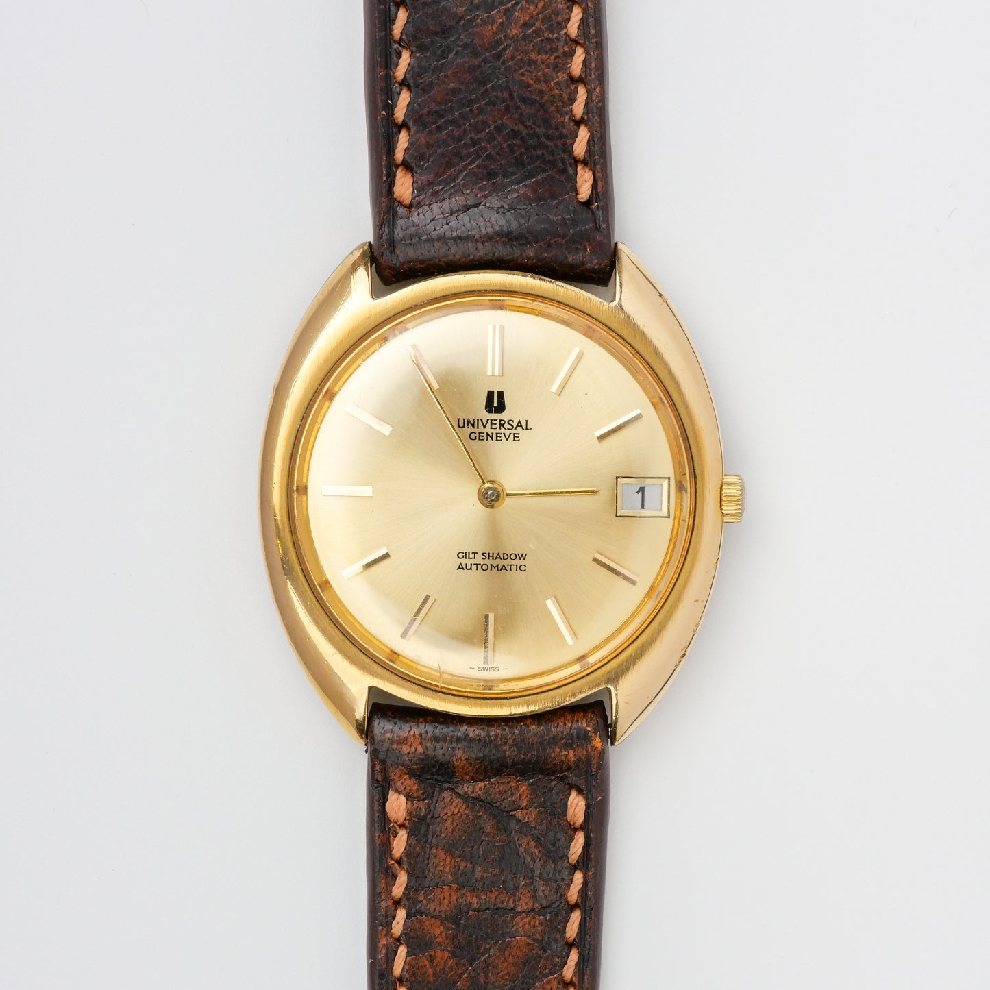 UNIVERSAL GENÈVE GILT SHADOW ULTRA-THIN AUTOMATIC REF. 567102