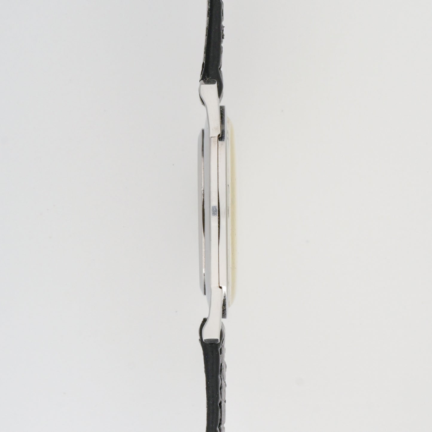 UNIVERSAL GENÈVE ALTESSE REF. 842101