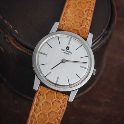 UNIVERSAL GENÈVE REF. 842101