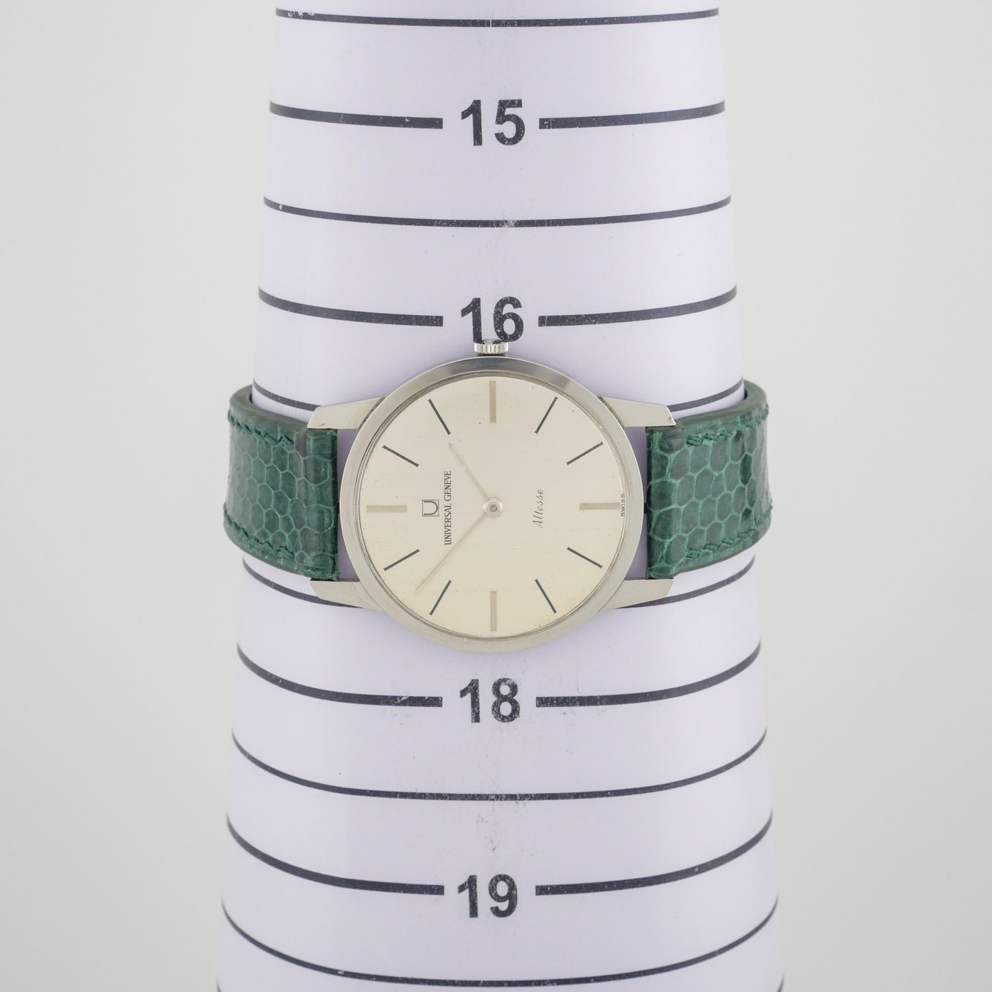 UNIVERSAL GENÈVE ALTESSE REF. 842101