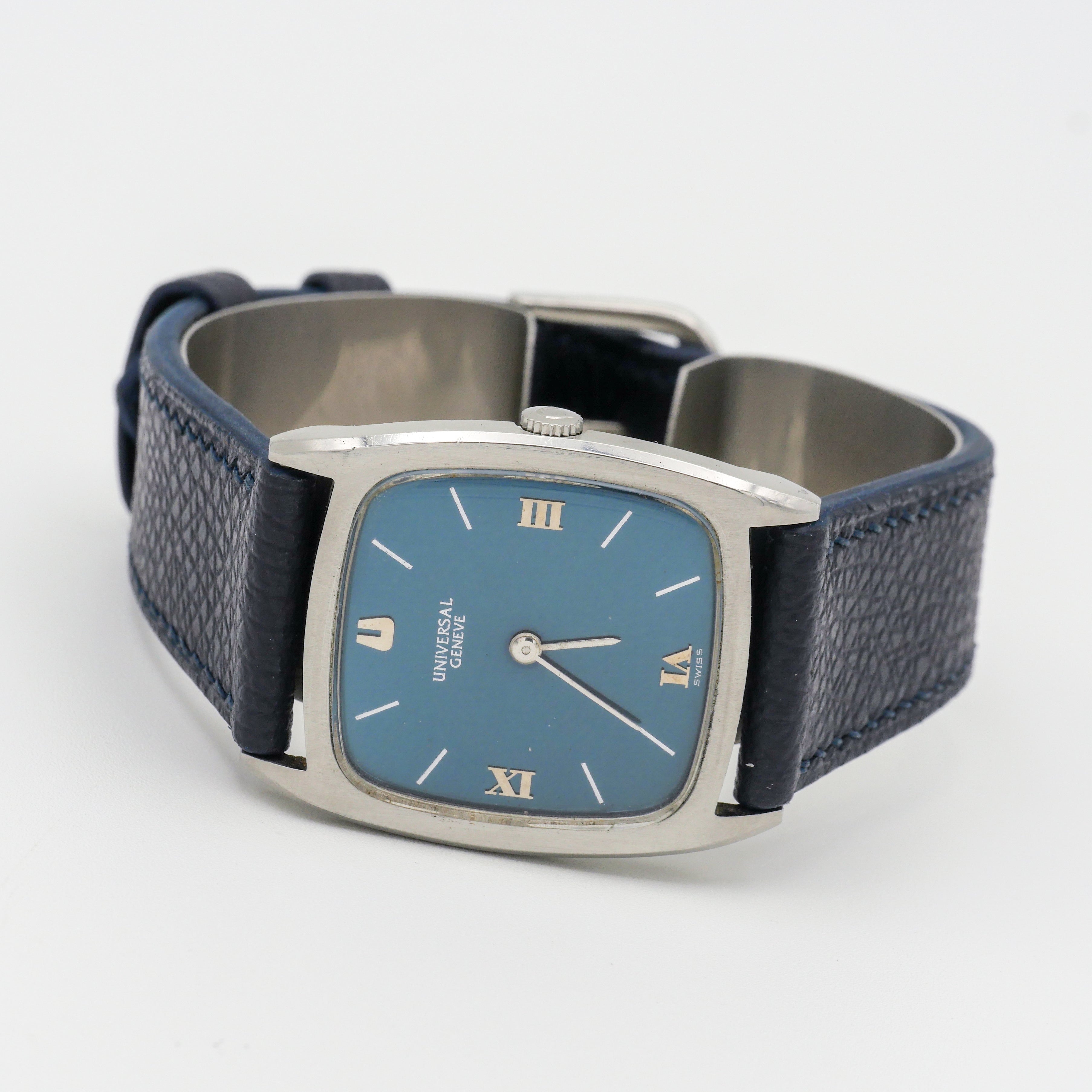 UNIVERSAL GENÈVE REF. 842114 – Zeit Vintage Watch