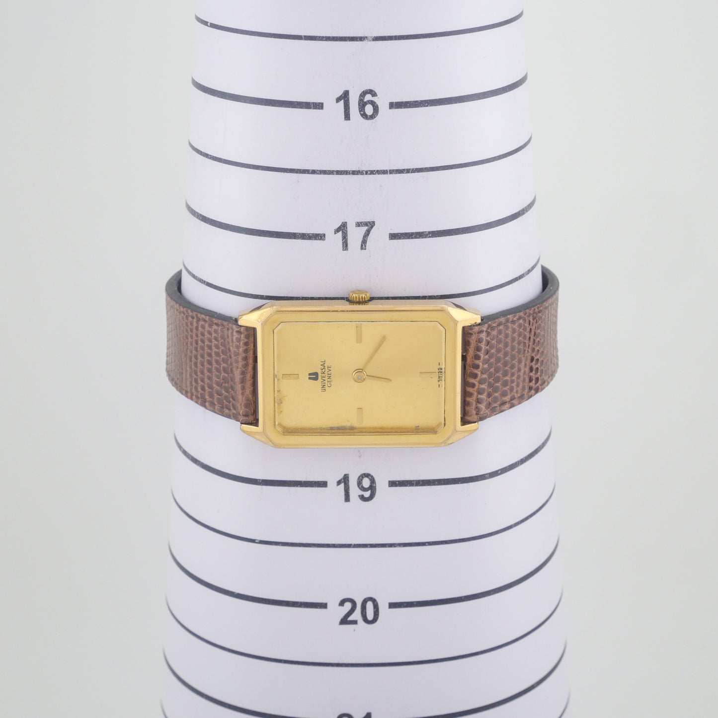 UNIVERSAL GENÈVE REF. 842128
