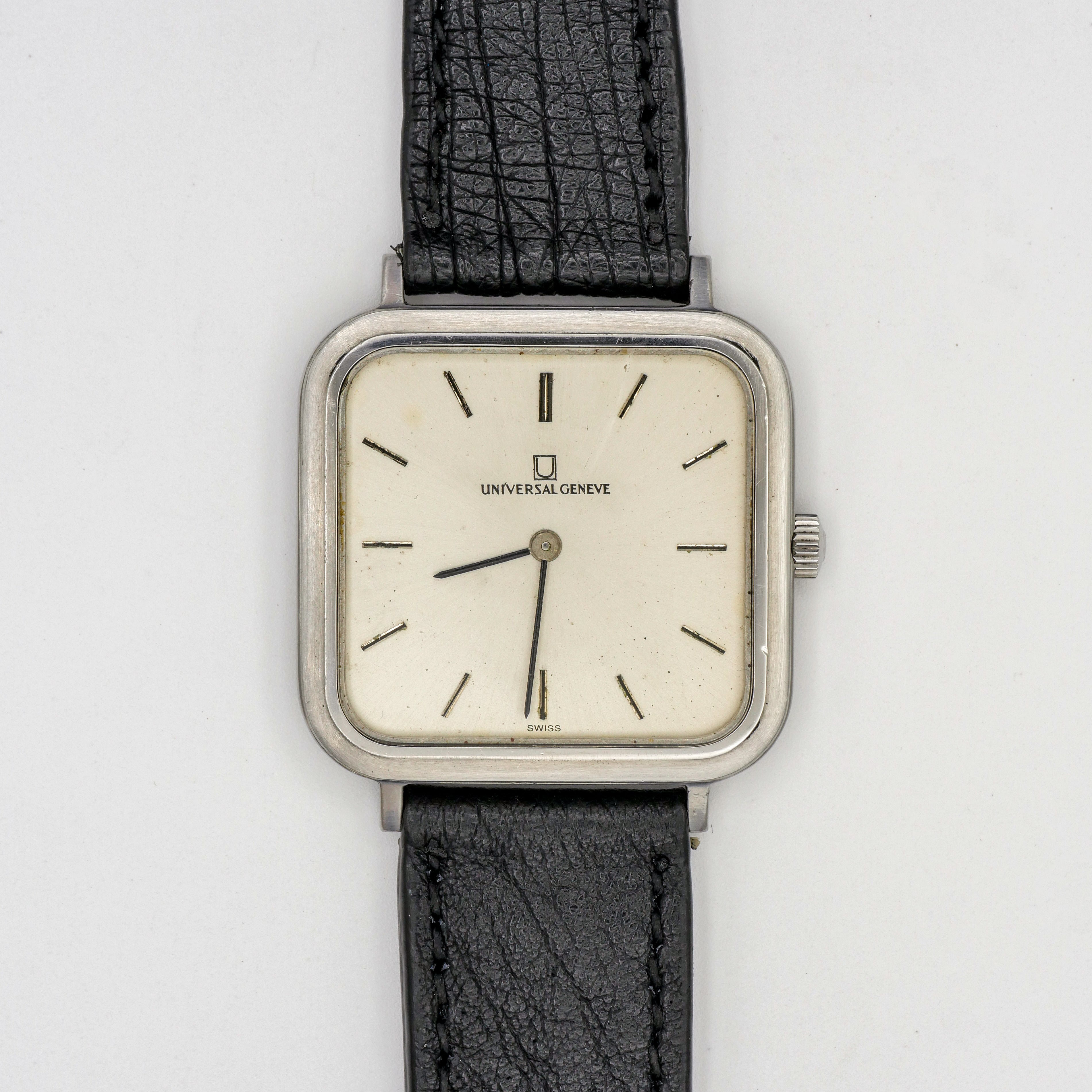 UNIVERSAL GENÈVE REF. 842206 – Zeit Vintage Watch