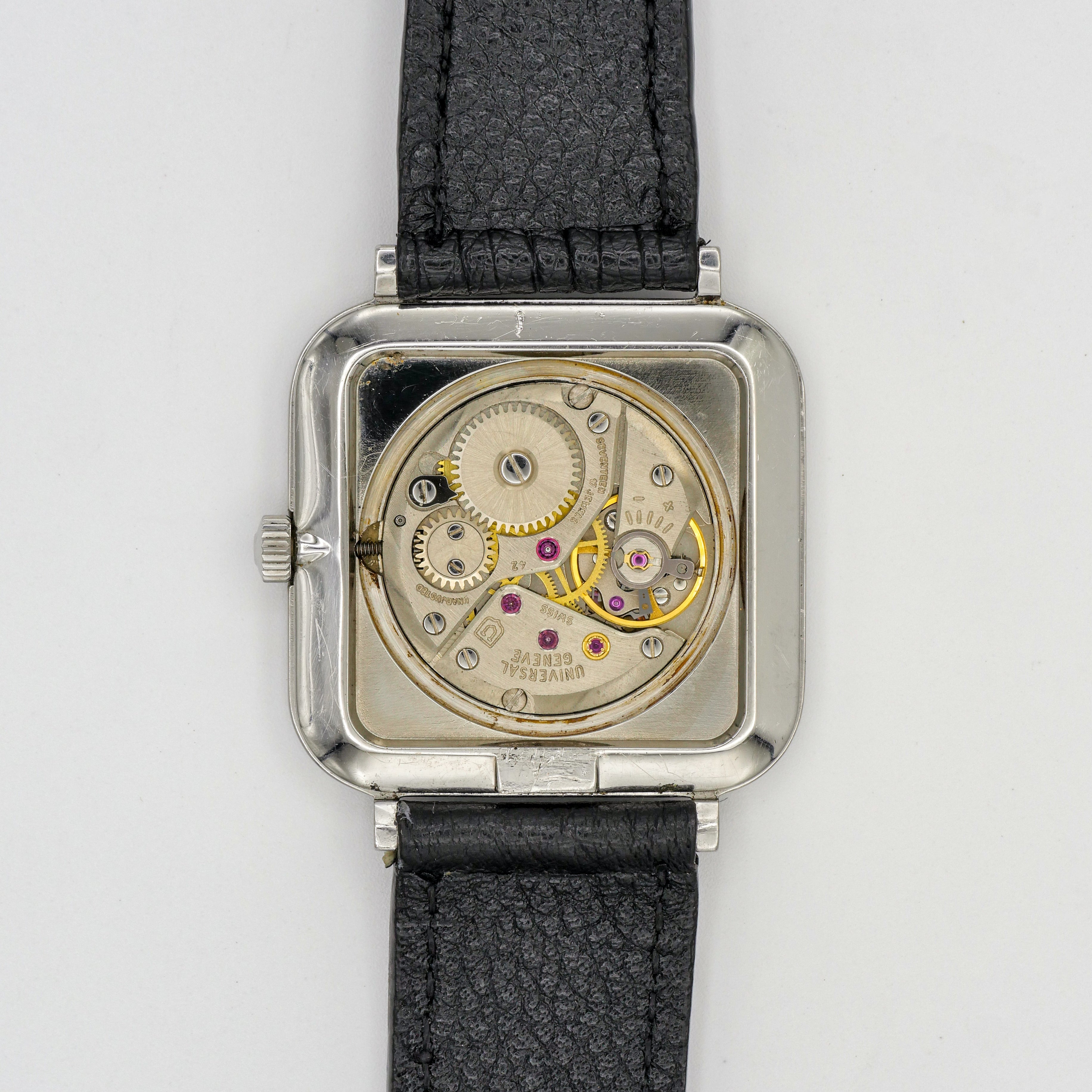 UNIVERSAL GENÈVE REF. 842206 – Zeit Vintage Watch