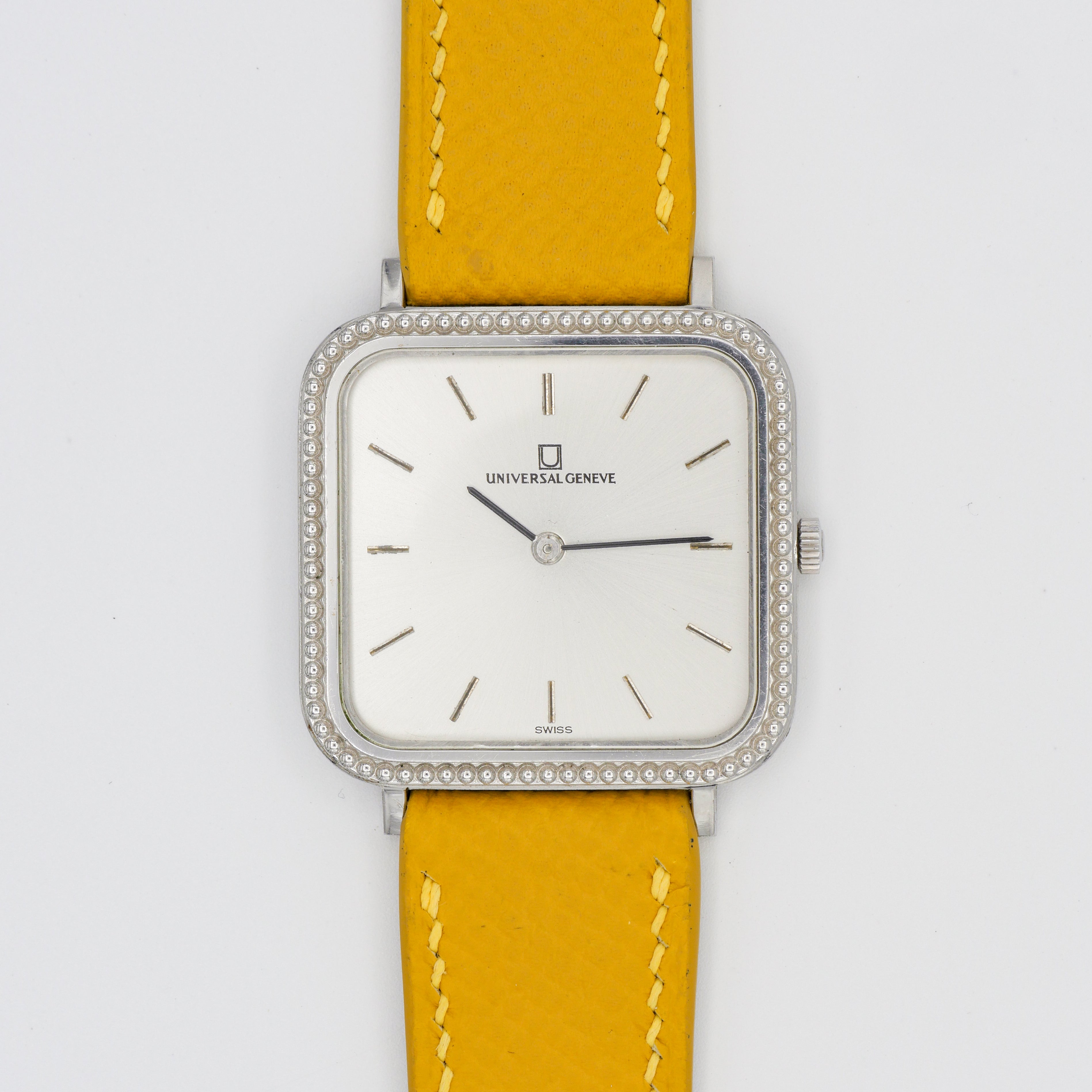 UNIVERSAL GENÈVE REF. 842206 – Zeit Vintage Watch