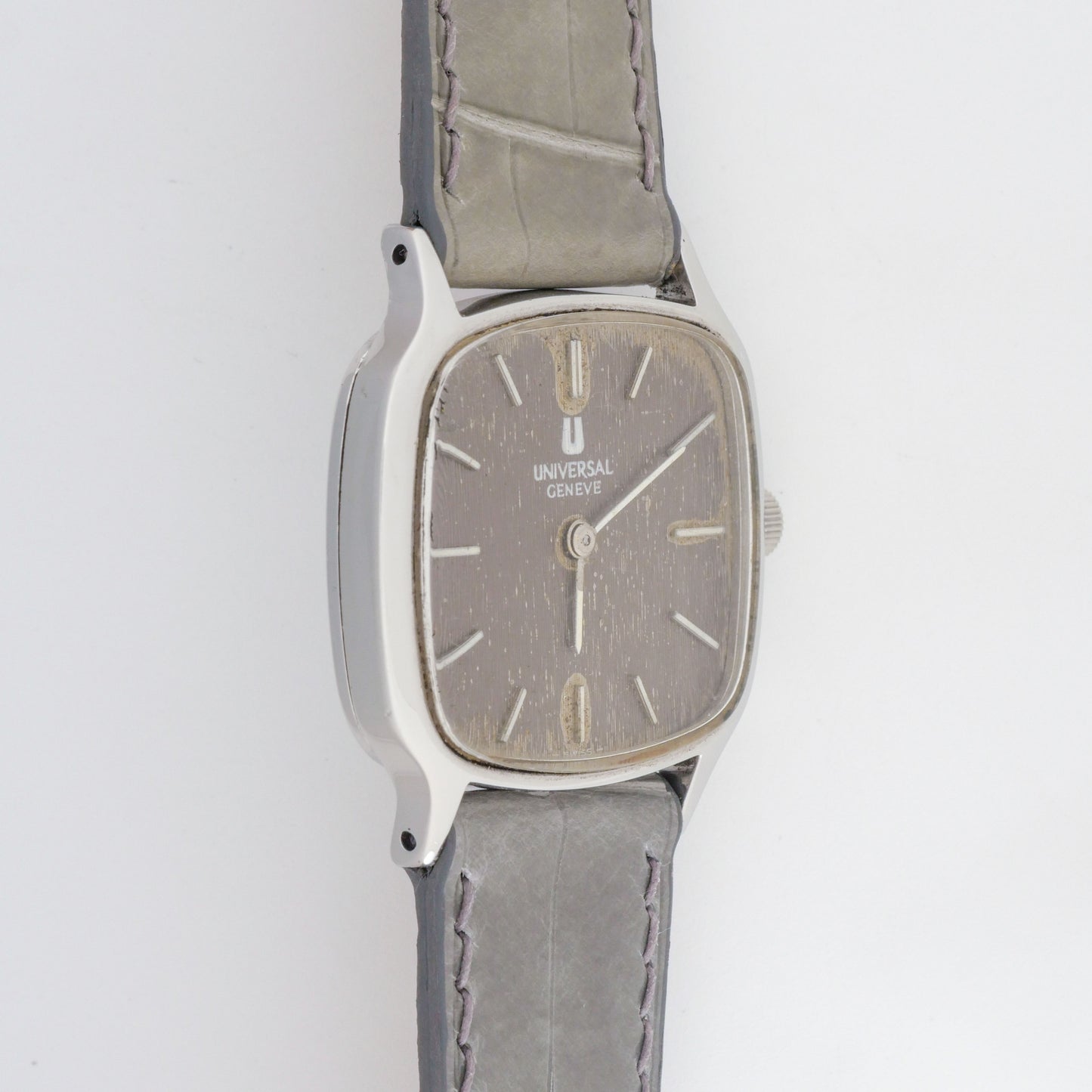 UNIVERSAL GENÈVE REF. 842640
