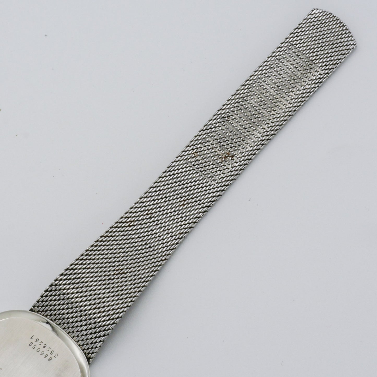 UNIVERSAL GENÈVE WHITE SHADOW AUTOMATIC ULTRA-SLIM REF. 866050