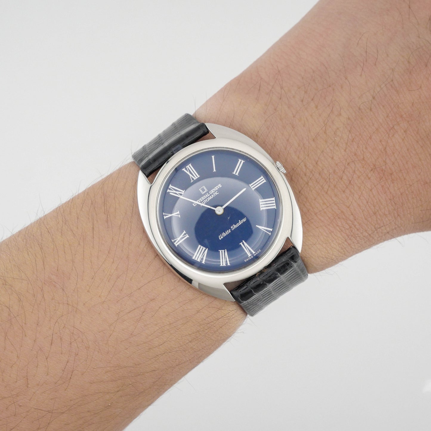 UNIVERSAL GENÈVE WHITE SHADOW AUTOMATIC REF. 866101