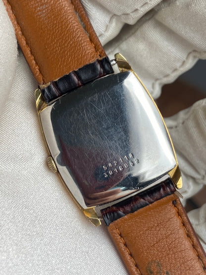UNIVERSAL GENÈVE REF. 542114