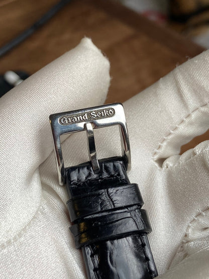 GRAND SEIKO AUTOMATIC HI-BEAT DAY DATE REF. 5646-7010