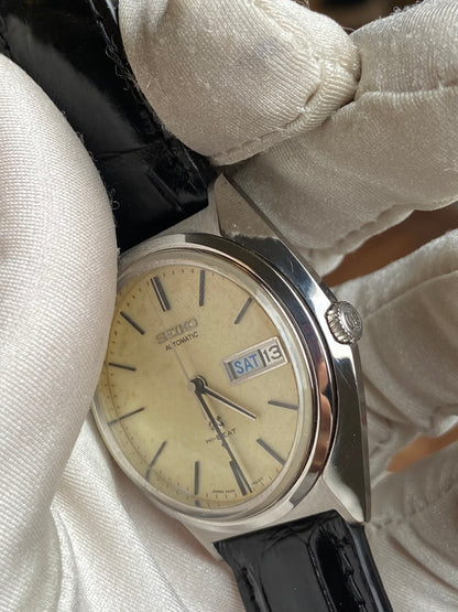 GRAND SEIKO AUTOMATIC HI-BEAT DAY DATE REF. 5646-7010
