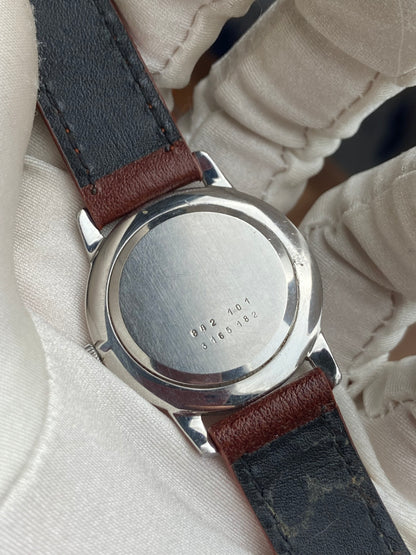 UNIVERSAL GENÈVE GRAY DIAL LADIES REF. 842101