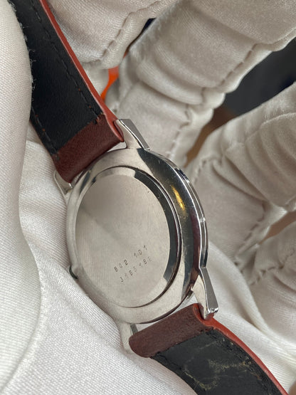 UNIVERSAL GENÈVE GRAY DIAL LADIES REF. 842101