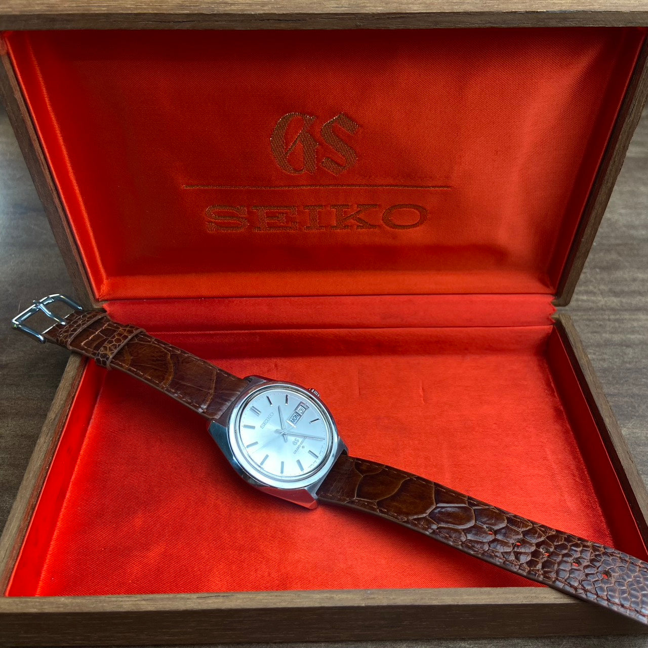GRAND SEIKO AUTOMATIC DAY DATE HI-BEAT 36000 REF. 6146-8000