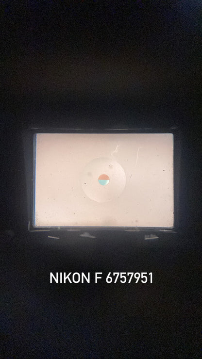 NIKON F + STANDARD PRISM + WAIST-LEVEL FINDER