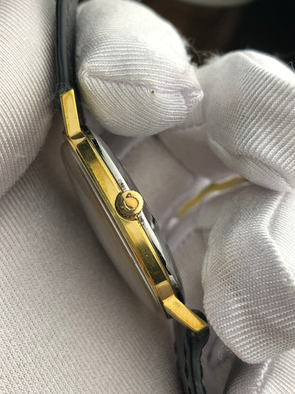 OMEGA GENÈVE BLACK GILTY DIAL REF. 111.0114