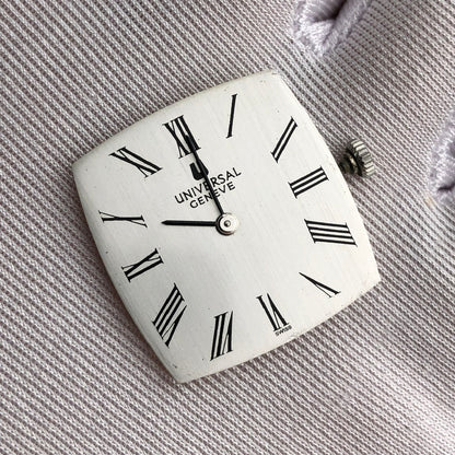 UNIVERSAL GENÈVE LINEN GREY DIAL REF. 842114