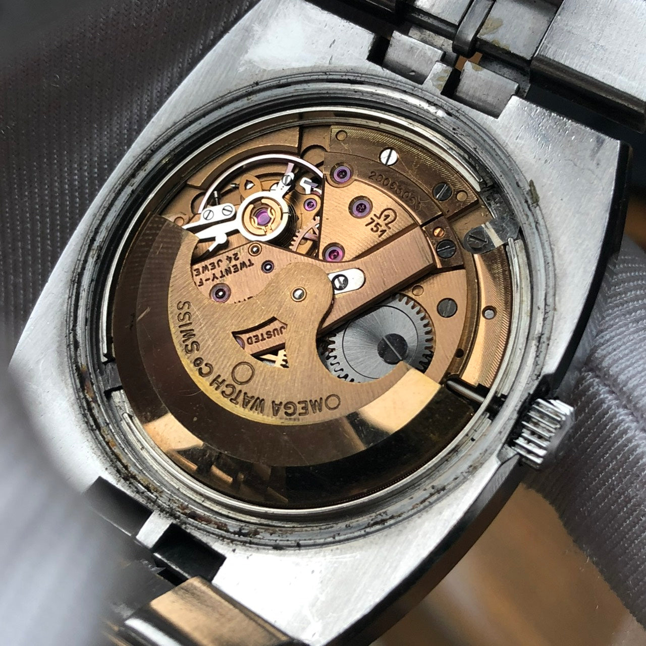 OMEGA CONSTELLATION AUTOMATIC CHRONOMETER DAY-DATE REF. 168.045