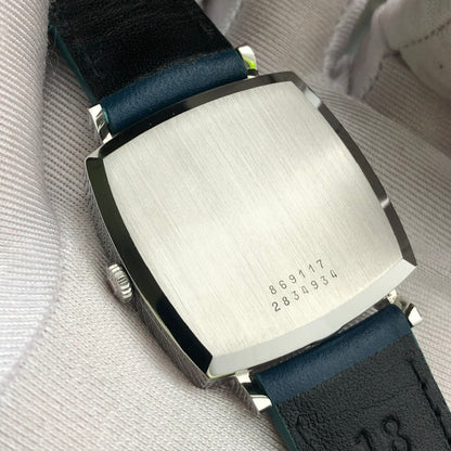 UNIVERSAL GENÈVE AUTOMATIC BLACK DIAL REF. 869117