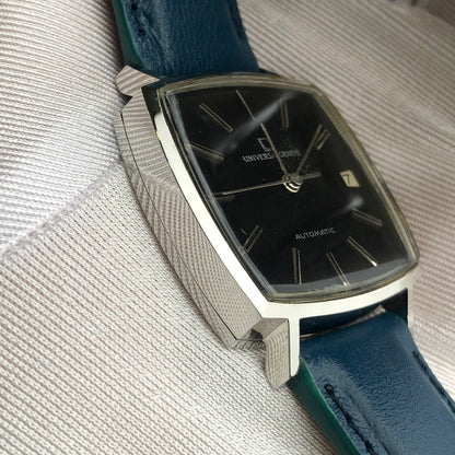 UNIVERSAL GENÈVE AUTOMATIC BLACK DIAL REF. 869117