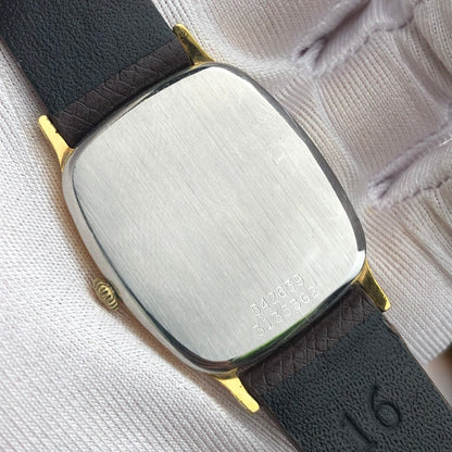 UNIVERSAL GENÈVE REF. 542639
