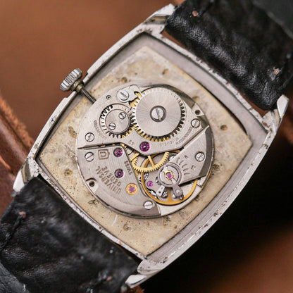 UNIVERSAL GENÈVE LINEN GREY DIAL REF. 842114