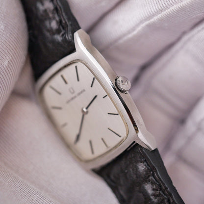 UNIVERSAL GENÈVE LINEN GREY DIAL REF. 842114