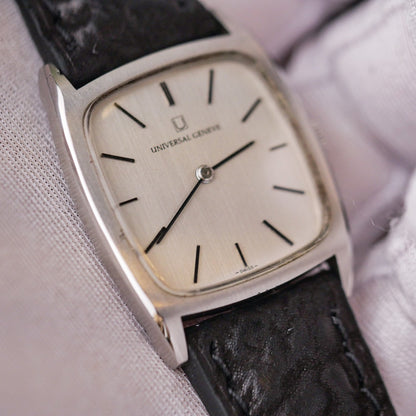 UNIVERSAL GENÈVE LINEN GREY DIAL REF. 842114