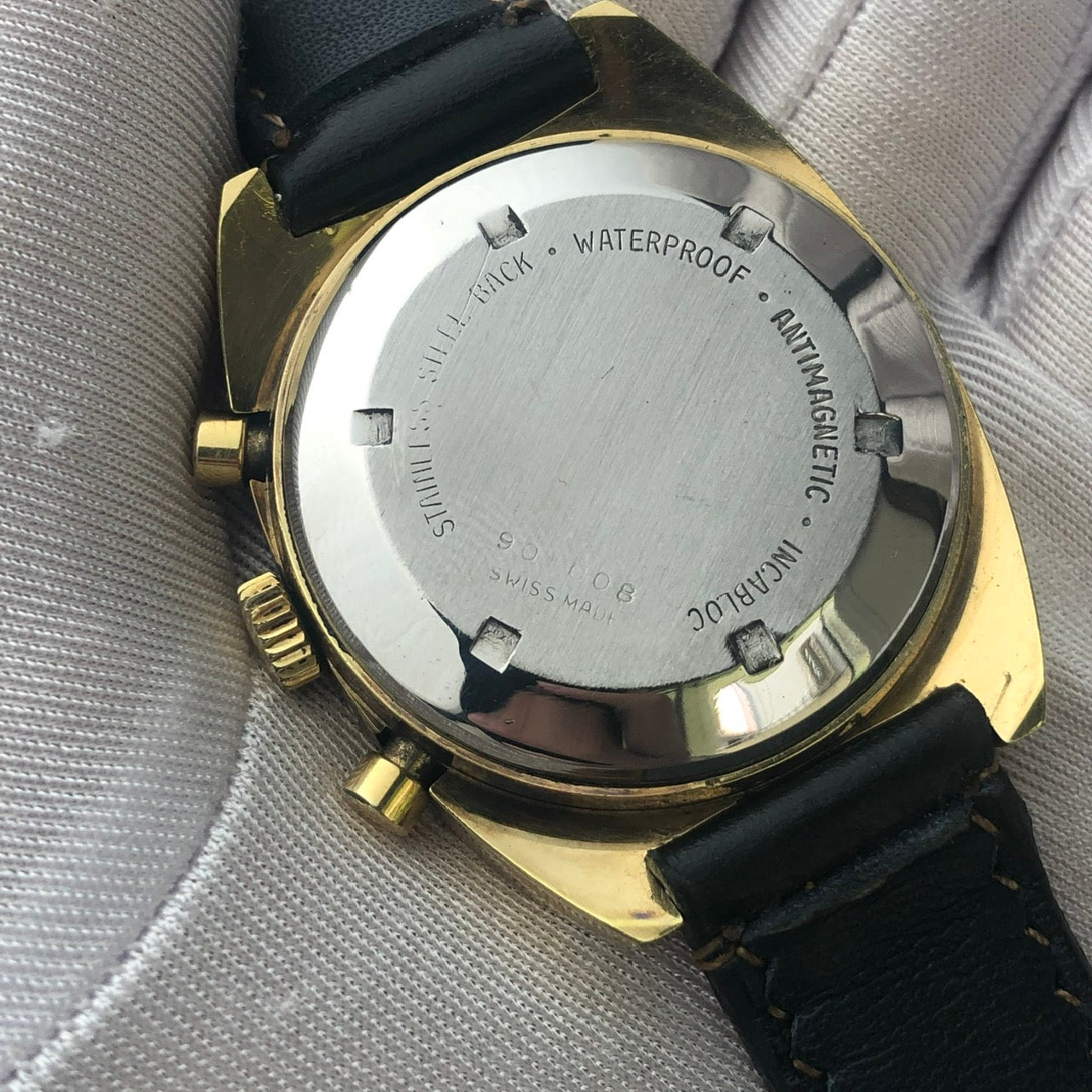 BWC-SWISS VINTAGE PANDA CHRONOGRAPH