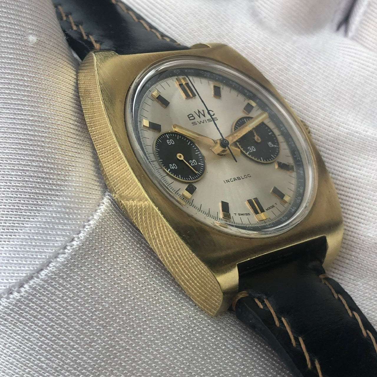 BWC-SWISS VINTAGE PANDA CHRONOGRAPH