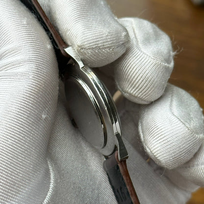 UNIVERSAL GENÈVE GREY LINEN DIAL REF. 842101