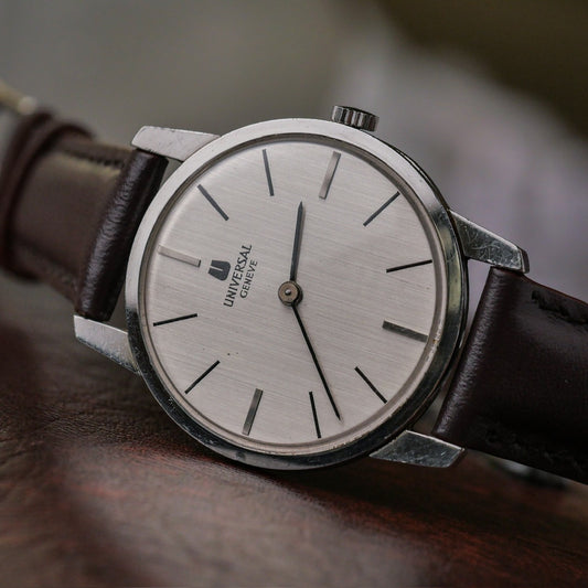 UNIVERSAL GENÈVE GREY LINEN DIAL REF. 842101