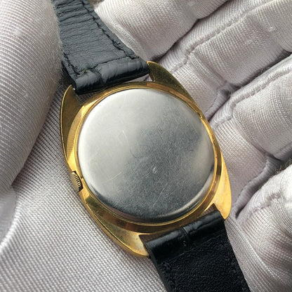 UNIVERSAL GENÈVE GILT SHADOW ULTRA THIN AUTOMATIC REF. 567103