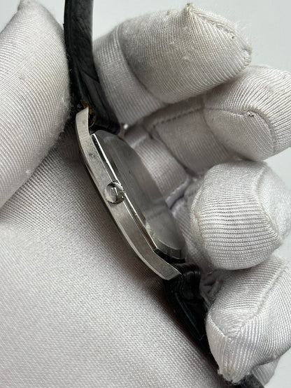 UNIVERSAL GENÈVE WHITE SHADOW AUTOMATIC ULTRA-SLIM REF. 866105