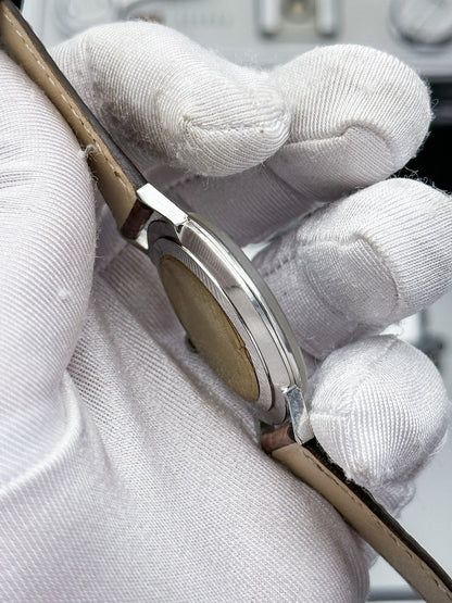 UNIVERSAL GENÈVE REF. 842108