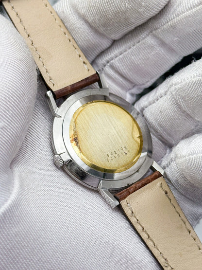 UNIVERSAL GENÈVE REF. 842108