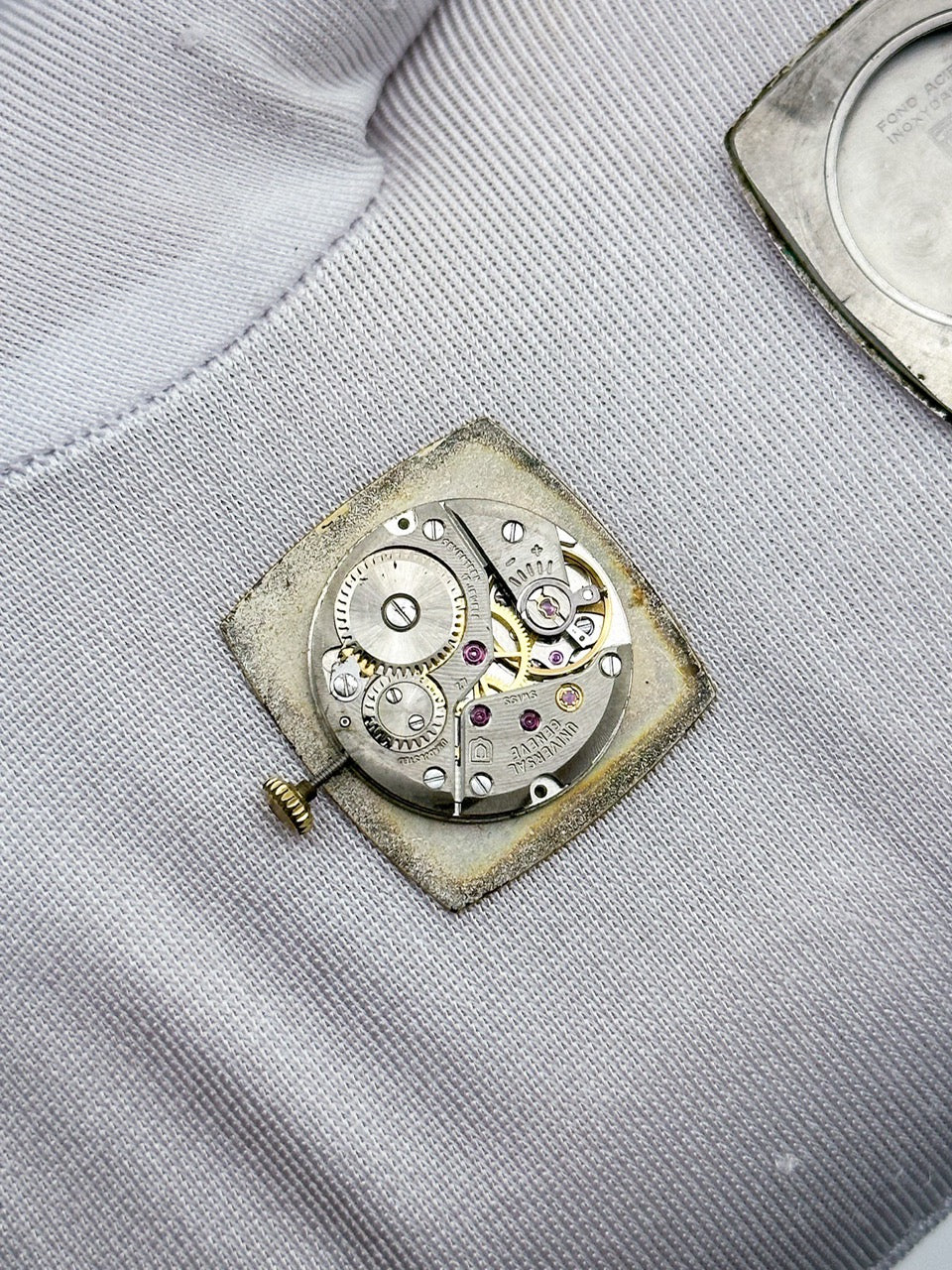 UNIVERSAL GENÈVE SPIDER WEB AMBER DIAL REF. 542114