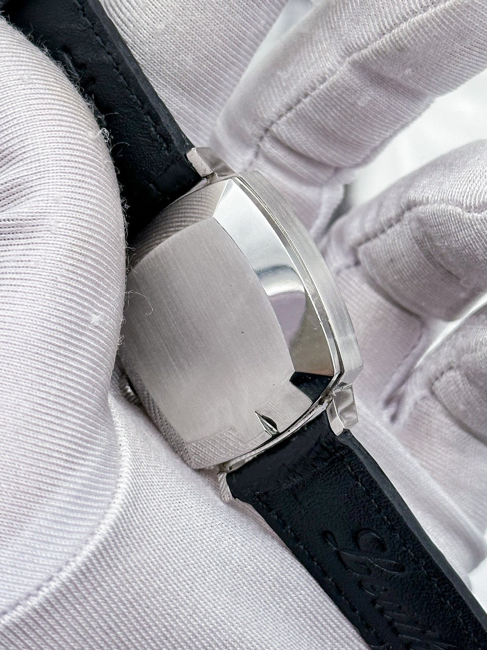 OMEGA GENÈVE AUTOMATIC DATE REF. 162.0042