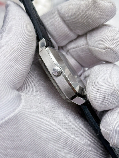 OMEGA GENÈVE AUTOMATIC DATE REF. 162.0042