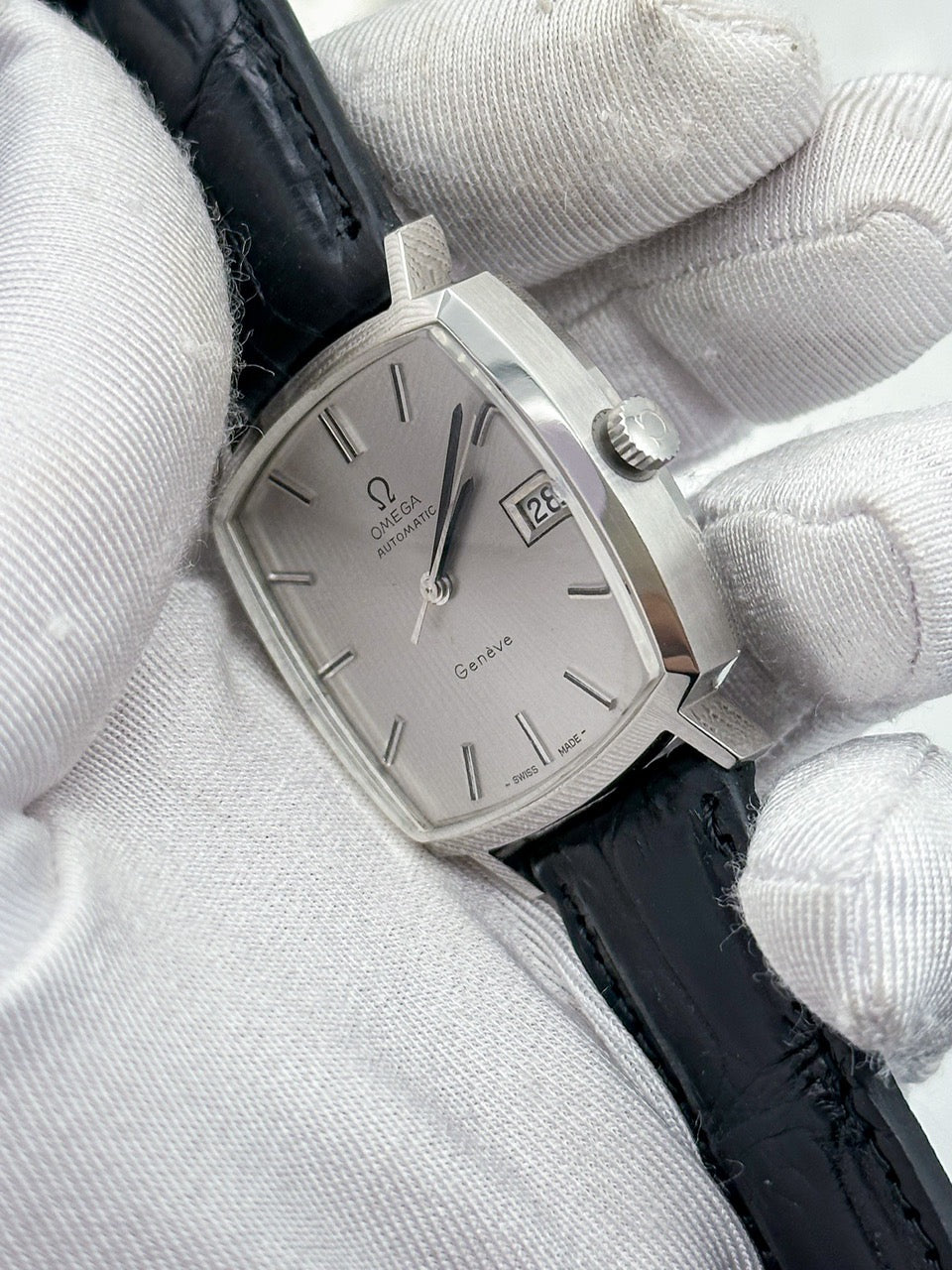 OMEGA GENÈVE AUTOMATIC DATE REF. 162.0042