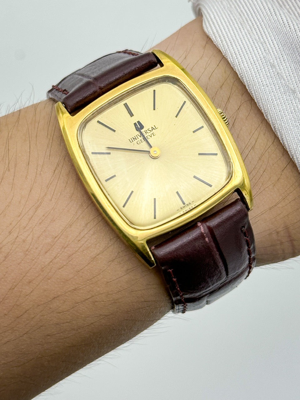 UNIVERSAL GENÈVE REF. 842114