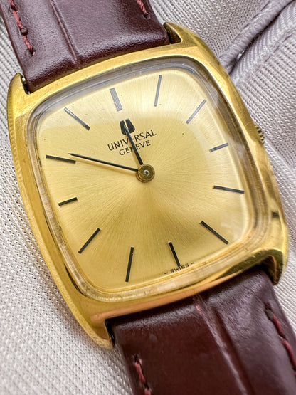 UNIVERSAL GENÈVE REF. 842114