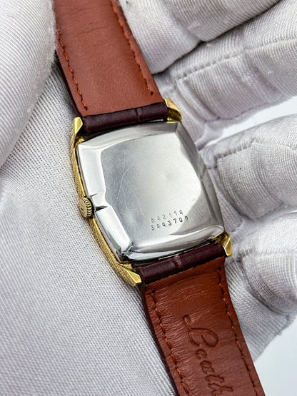 UNIVERSAL GENÈVE REF. 842114