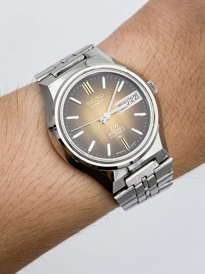 SEIKO LORD MATIC LM SPECIAL AUTOMATIC DAY-DATE REF. 5216-6040