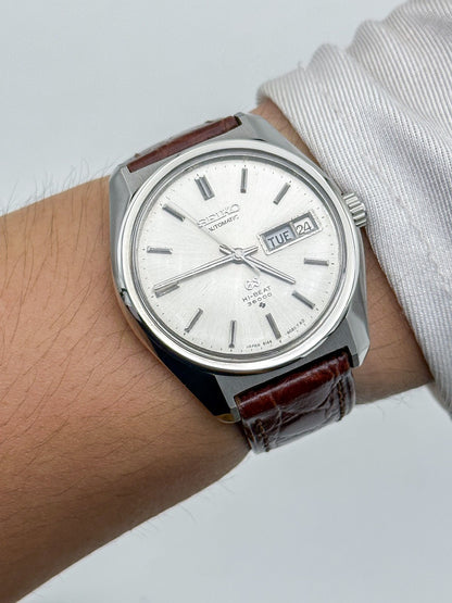 GRAND SEIKO AUTOMATIC HI-BEAT 36000 DAY-DATE REF. 6146-8000